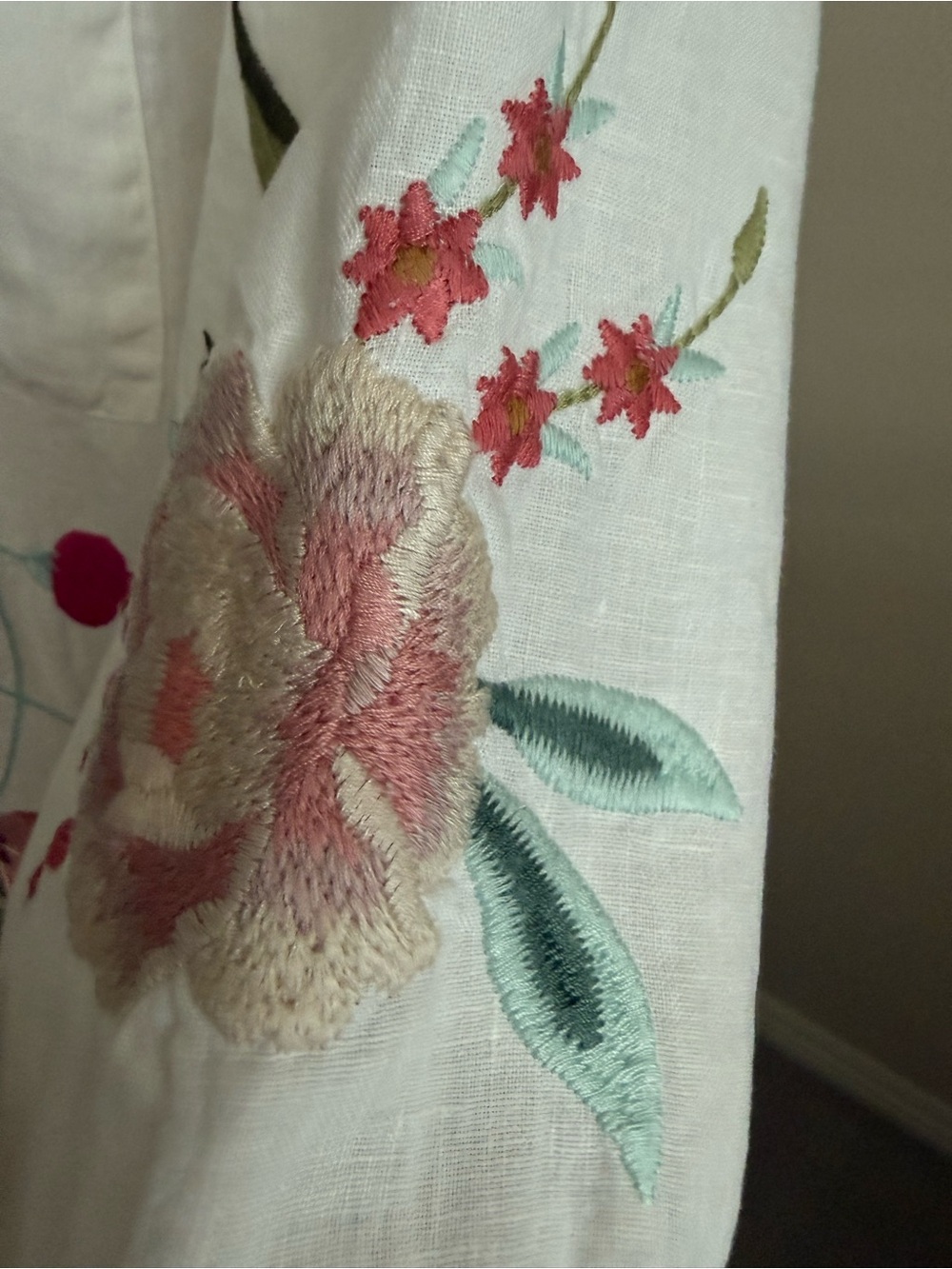 Johnny Was Oversized Nalina Weekend Tunic Linen Embroidered Soft Off White Pinks - Picture 8 of 16